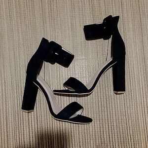 NWOT Pretty Little Thing Sandal #Sz7#BlackFauxSuede #4"Heel#AnkleStrap2"Buckle#